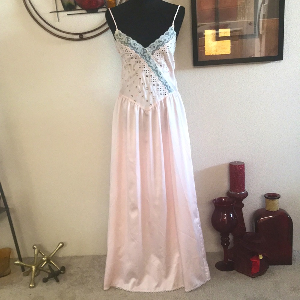 ✨RARE✨Vintage Sweetheart Pink Cottage Eyelet Maxi Long Nightgown Slip Dress